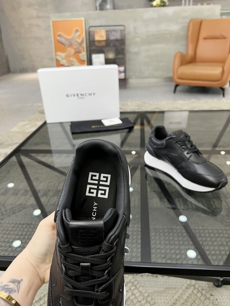 Givenchy Sneakers